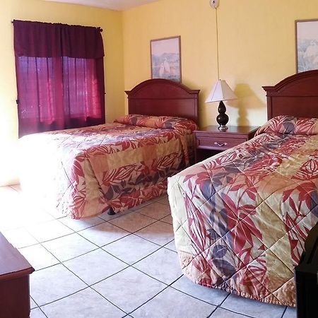 Twi Light Motel Holly Hill Экстерьер фото