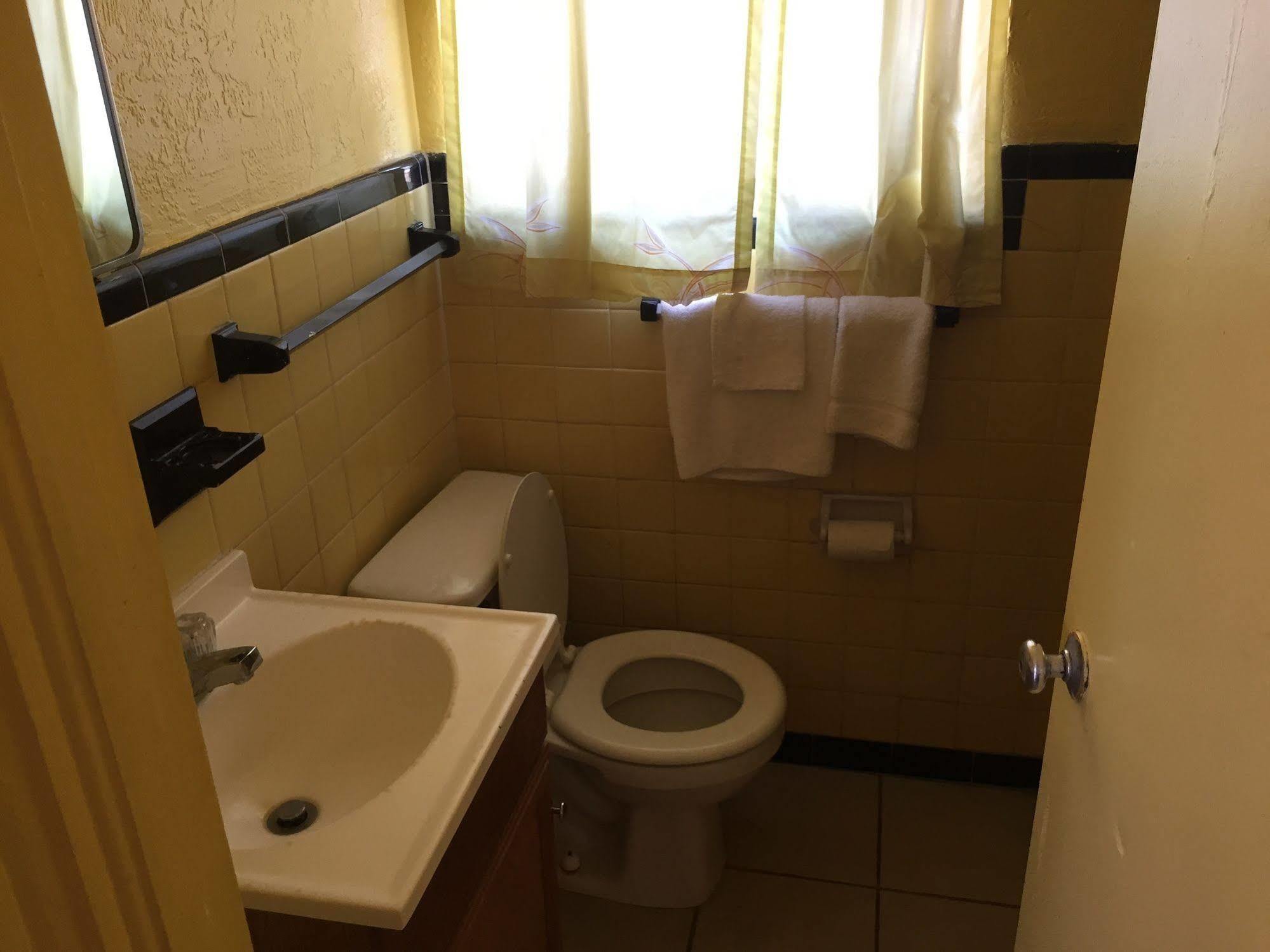 Twi Light Motel Holly Hill Экстерьер фото